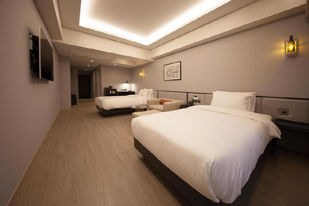 Hound Hotel Yeonsan Busan Extérieur photo