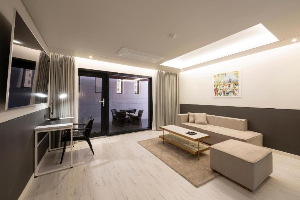 Hound Hotel Yeonsan Busan Extérieur photo