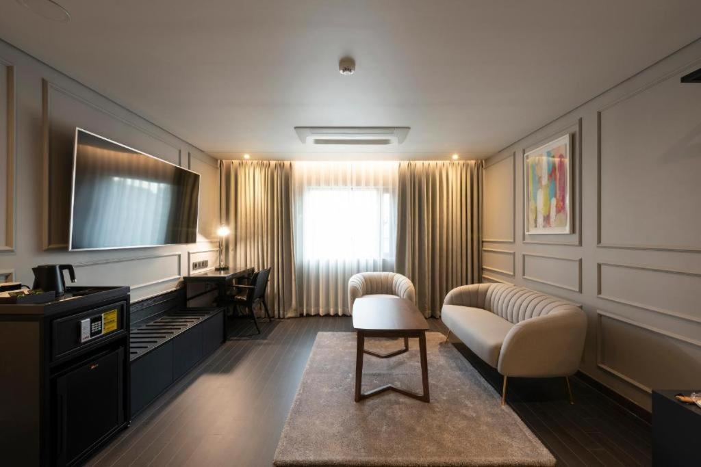 Hound Hotel Yeonsan Busan Extérieur photo