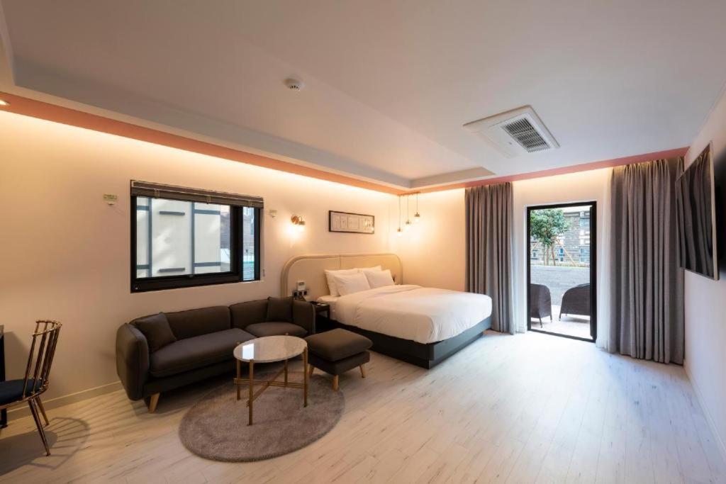 Hound Hotel Yeonsan Busan Extérieur photo