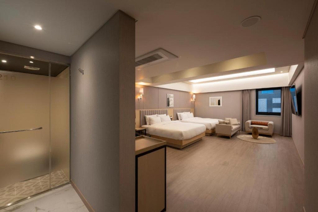 Hound Hotel Yeonsan Busan Extérieur photo