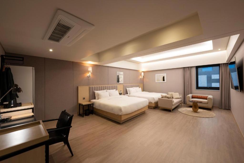Hound Hotel Yeonsan Busan Extérieur photo