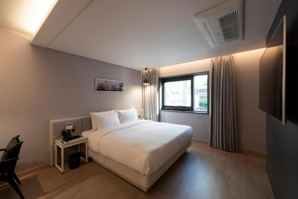 Hound Hotel Yeonsan Busan Extérieur photo