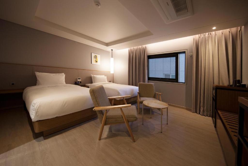 Hound Hotel Yeonsan Busan Extérieur photo