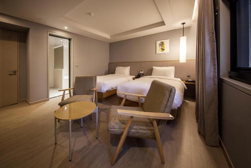 Hound Hotel Yeonsan Busan Extérieur photo